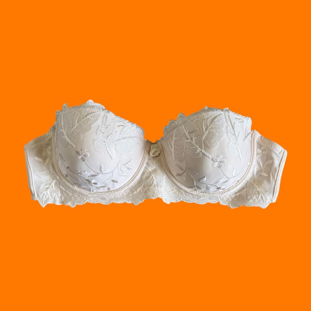 90's 00's vintage ivory floral coquette bridal y2k strapless bra 36B